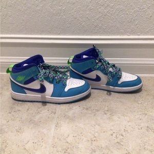 Air Jordan 1 MID SE GS Dark Powder
